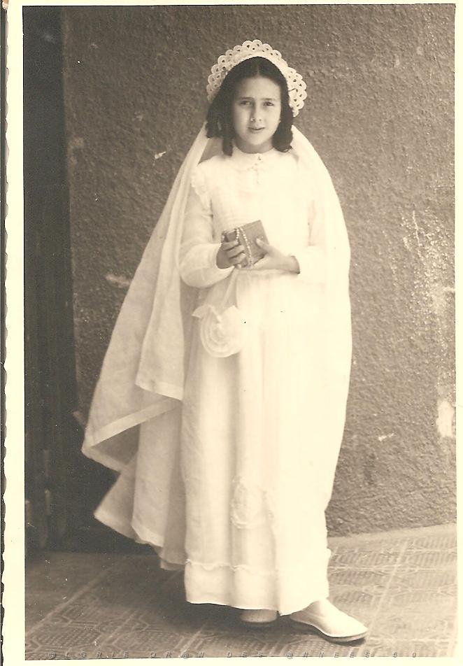 COMMUNION EGLISE ST PIERRE 1954 Peis Annie.jpeg